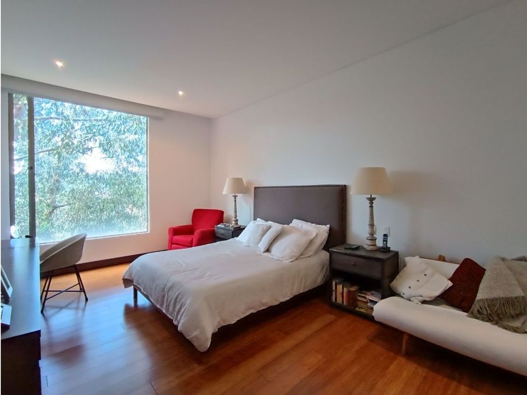 Apartamento de 3 alcobas en venta en Los Naranjos, Bogotá, 179 m² · foto 19 de 20