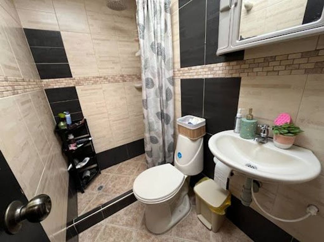 Casa de 7 alcobas en venta en Quirigua, Bogotá, 77 m² · foto 16 de 20