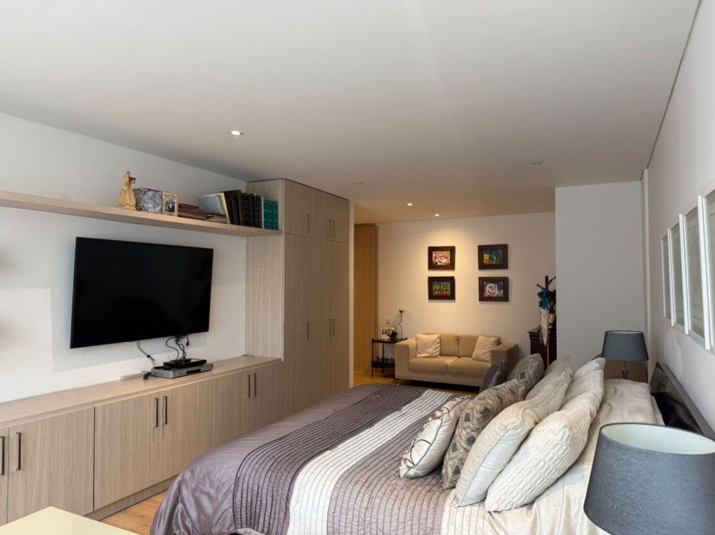 Apartamento de 3 alcobas en venta en La Carolina, Bogotá, 303 m² · foto 11 de 20