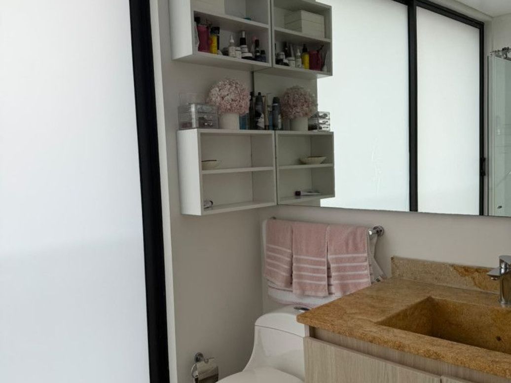 Apartamento de 3 alcobas en venta en La Carolina, Bogotá, 303 m² · foto 14 de 20
