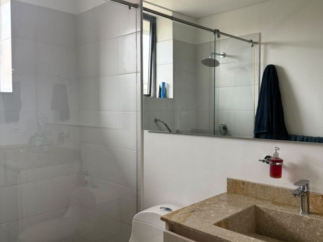 Apartamento de 3 alcobas en venta en La Carolina, Bogotá, 303 m² · foto 17 de 20