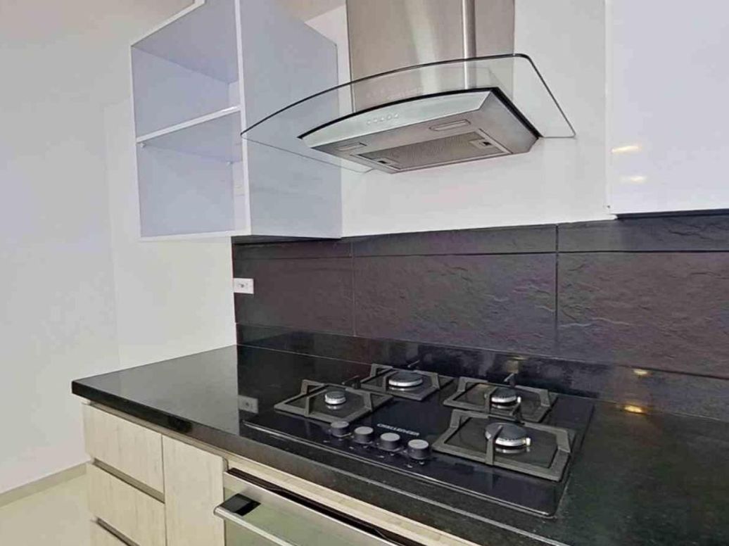 Apartamento de 2 alcobas en venta en La Castellana, Bogotá, 61 m² · foto 12 de 14