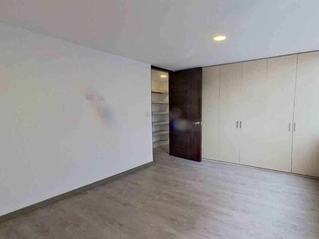Apartamento de 2 alcobas en venta en La Castellana, Bogotá, 61 m² · foto 5 de 14