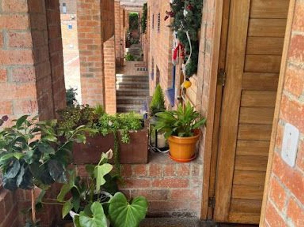 Casa de 3 alcobas en venta en Cedro Golf, Bogotá, 120 m² · foto 14 de 15