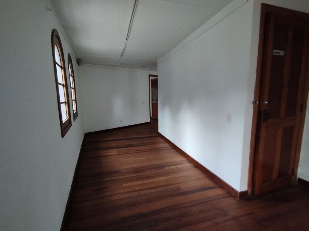 Casa de 8 alcobas en venta en Veraguas, Bogotá, 423 m² · foto 12 de 18