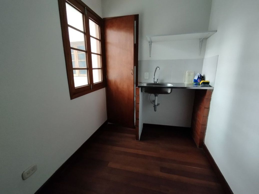 Casa de 8 alcobas en venta en Veraguas, Bogotá, 423 m² · foto 15 de 18