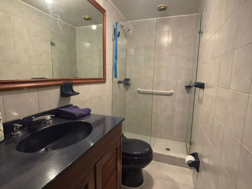Casa de 5 alcobas en venta en San José De Bavaria, Bogotá, 200 m² · foto 12 de 20