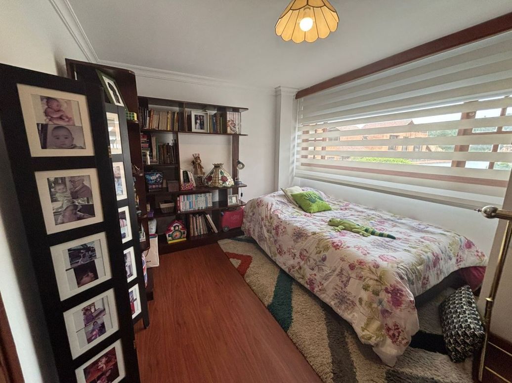 Casa de 5 alcobas en venta en San José De Bavaria, Bogotá, 200 m² · foto 13 de 20