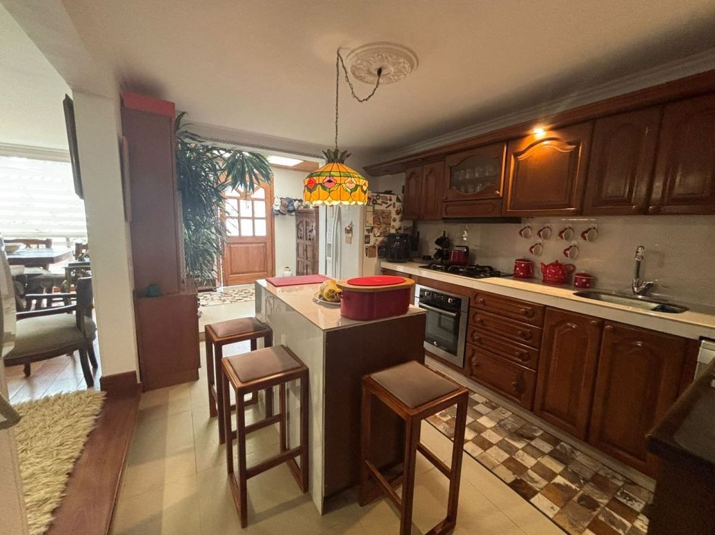Casa de 5 alcobas en venta en San José De Bavaria, Bogotá, 200 m² · foto 7 de 20