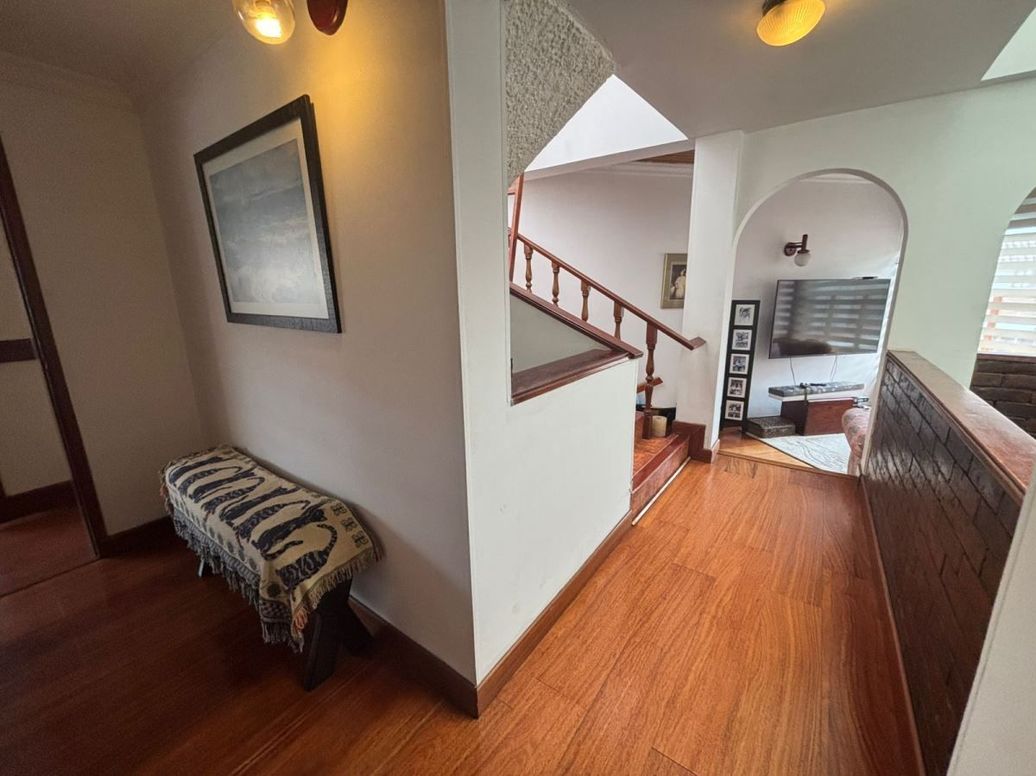 Casa de 5 alcobas en venta en San José De Bavaria, Bogotá, 200 m² · foto 16 de 20