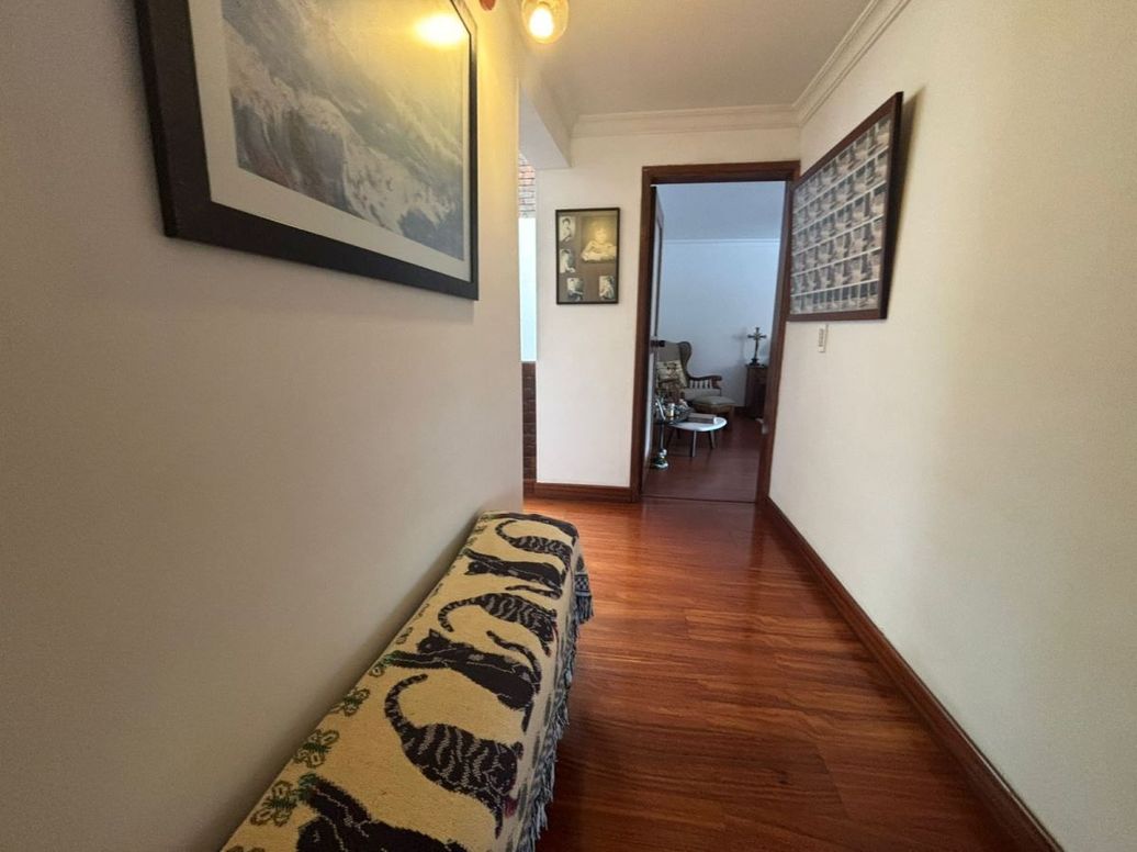 Casa de 5 alcobas en venta en San José De Bavaria, Bogotá, 200 m² · foto 15 de 20