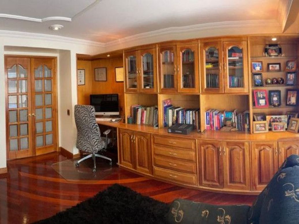 Apartamento de 4 alcobas en venta en Santa Barbara Occidental, Bogotá, 315 m² · foto 5 de 19