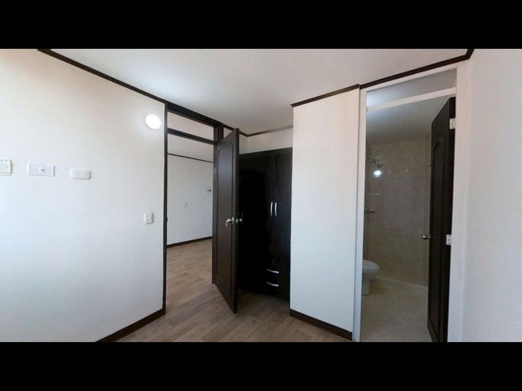 Apartamento de 1 alcoba en venta en El Tintal, Bogotá, 29 m² · foto 8 de 20