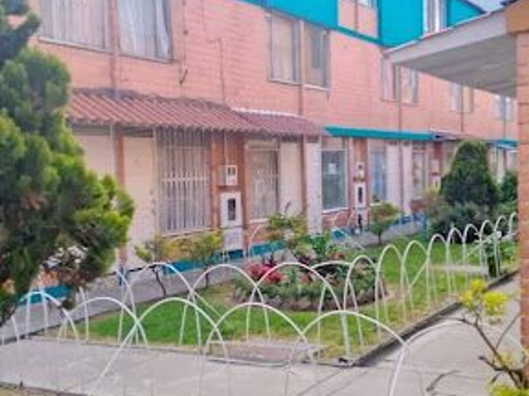 Casa de 2 alcobas en venta en El Corzo, Bogotá, 42 m² · foto 2 de 20