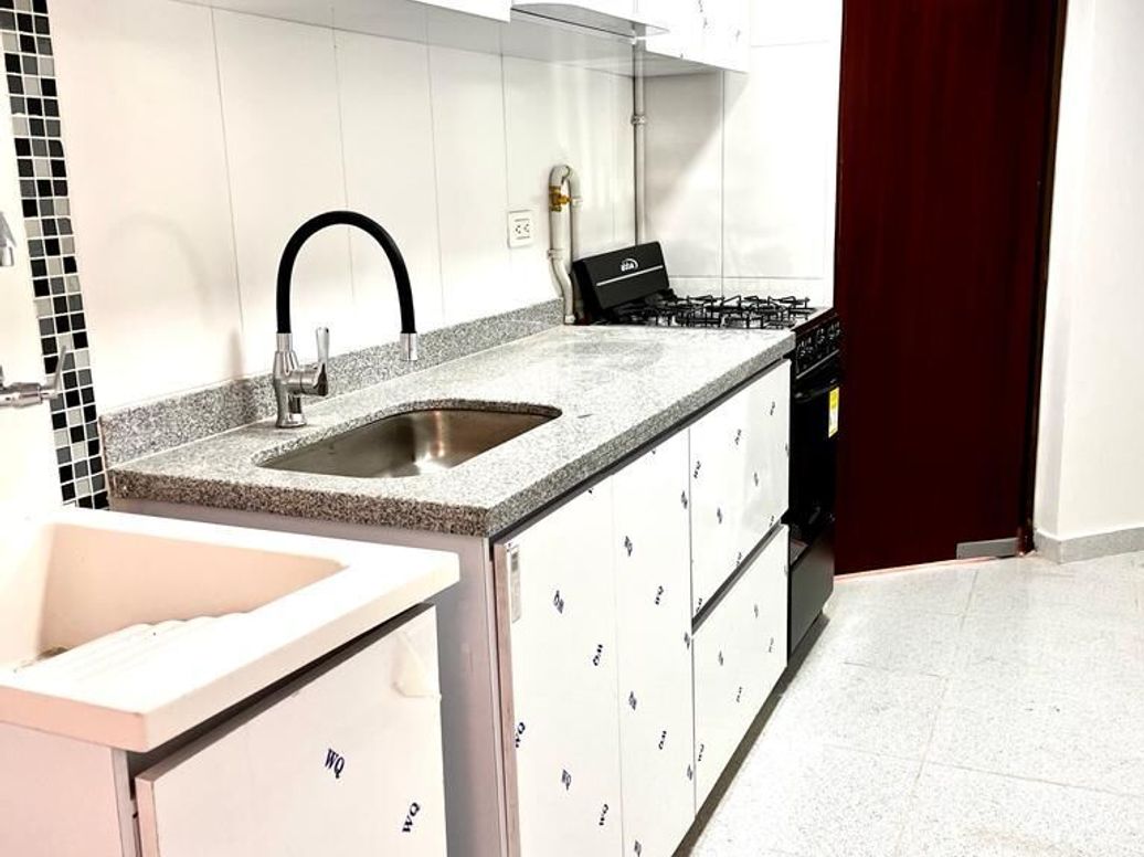 Apartamento de 2 alcobas en venta en Cedro Salazar, Bogotá, 64 m² · foto 6 de 14