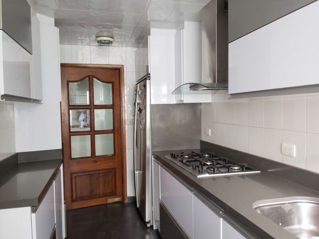 Apartamento de 3 alcobas en venta en Santa Bibiana, Bogotá, 183 m² · foto 13 de 18