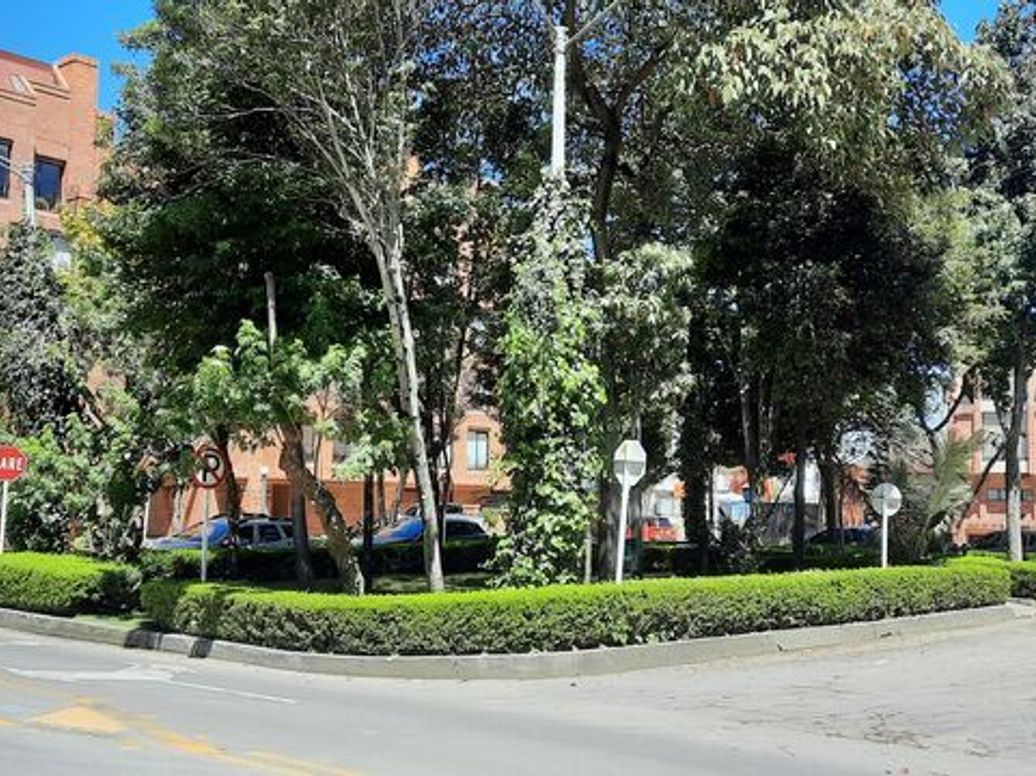 Apartamento de 2 alcobas en venta en Santa Barbara Occidental, Bogotá, 156 m² · foto 14 de 14