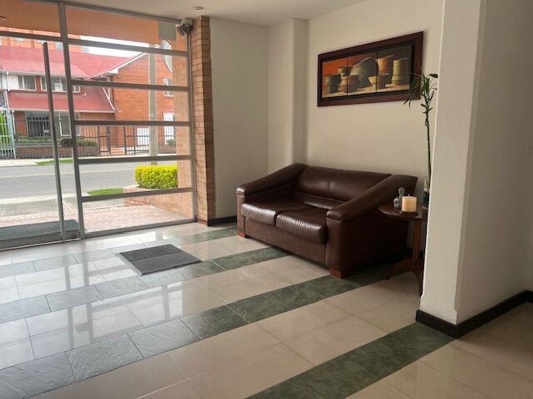 Apartamento de 3 alcobas en venta en Santa Barbara Occidental, Bogotá, 161 m² · foto 16 de 16