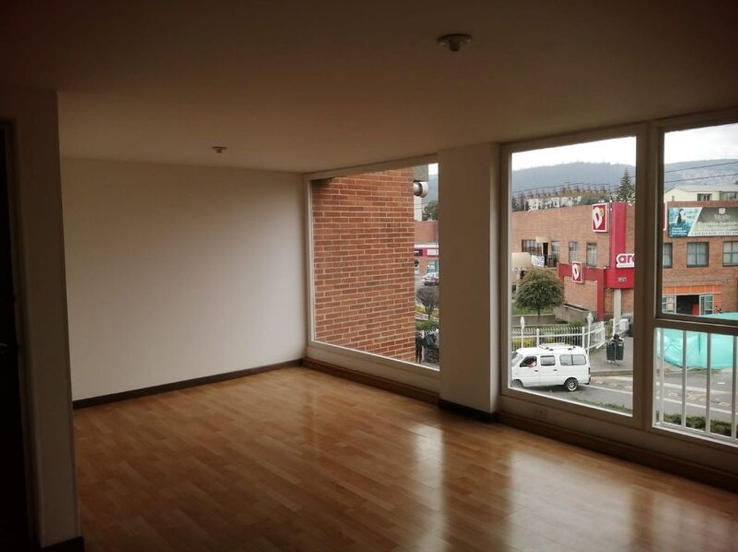 Apartamento de 3 alcobas en venta en Maranta Iii Sector, Bogotá, 180 m² · foto 3 de 20