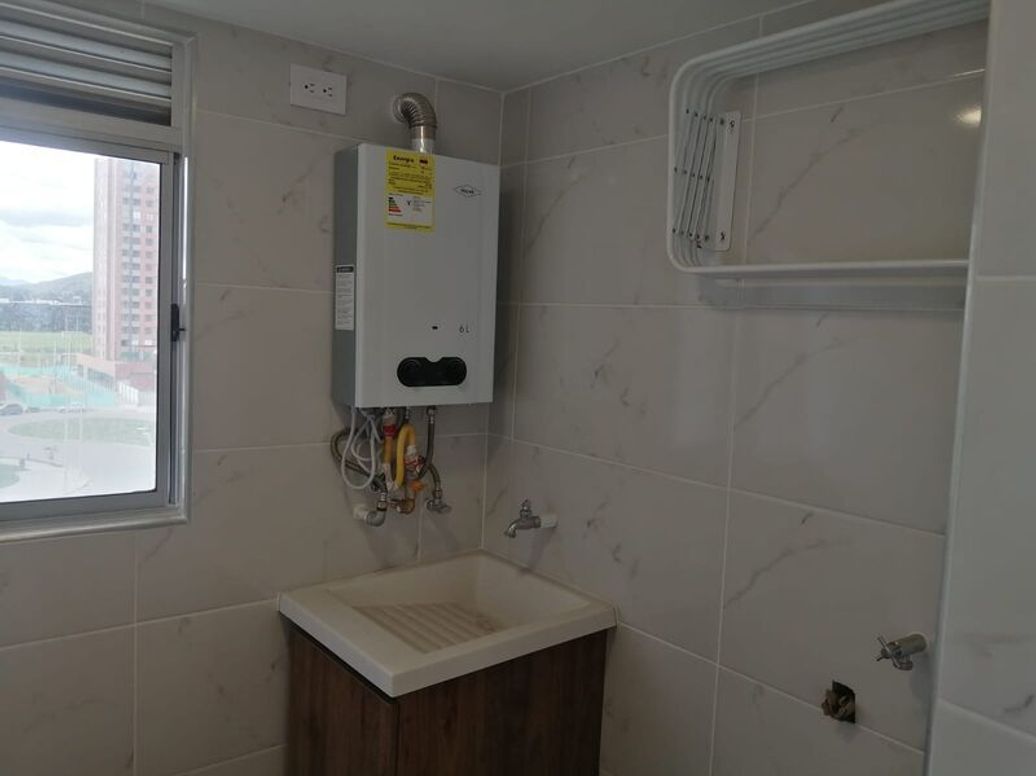 Apartamento de 2 alcobas en venta en Casa Blanca, Bogotá, 49 m² · foto 6 de 15
