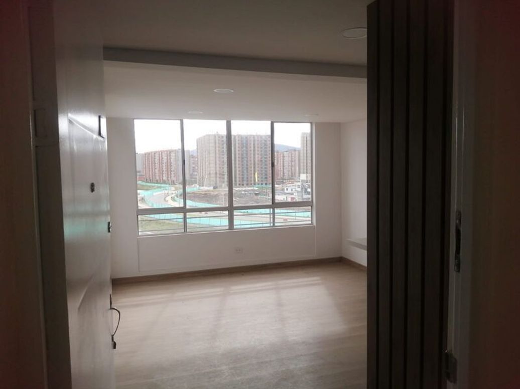 Apartamento de 2 alcobas en venta en Casa Blanca, Bogotá, 49 m² · foto 2 de 15