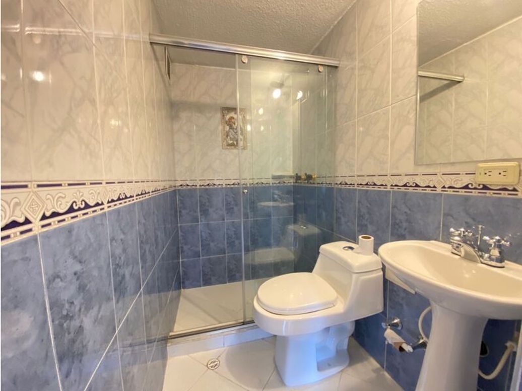 Apartamento de 3 alcobas en venta en Ub. Cordoba, Bogotá, 114 m² · foto 19 de 20
