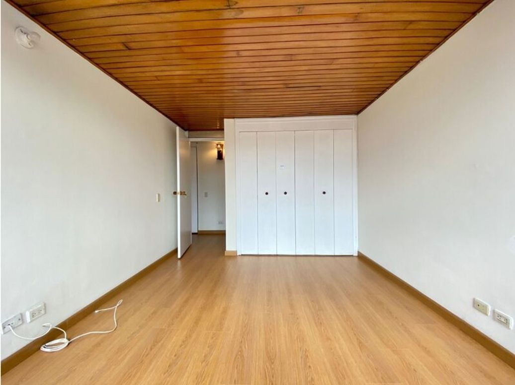 Apartamento de 3 alcobas en venta en Ub. Cordoba, Bogotá, 114 m² · foto 18 de 20