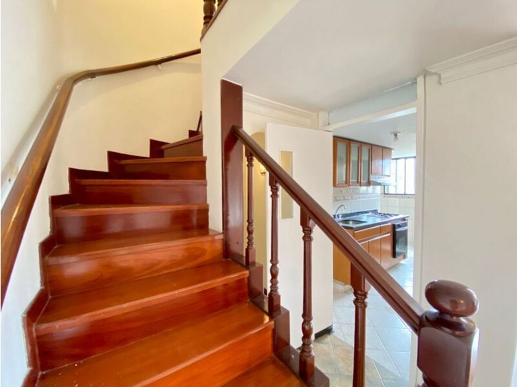 Apartamento de 3 alcobas en venta en Ub. Cordoba, Bogotá, 114 m² · foto 5 de 20