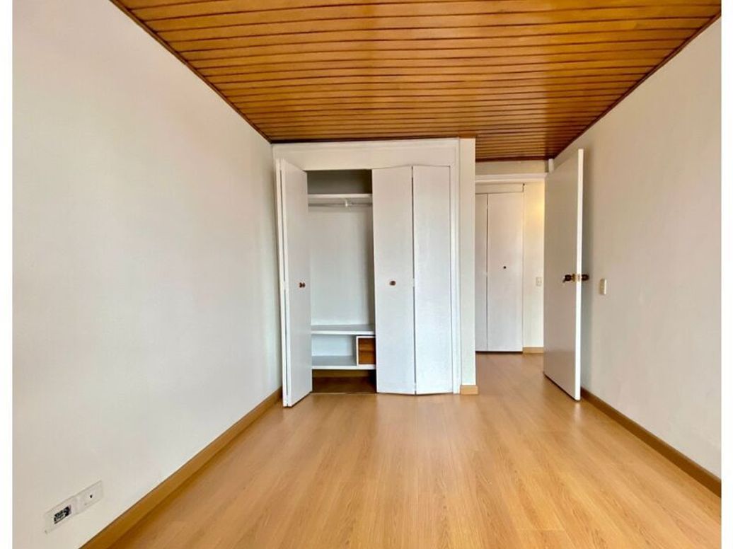 Apartamento de 3 alcobas en venta en Ub. Cordoba, Bogotá, 114 m² · foto 15 de 20