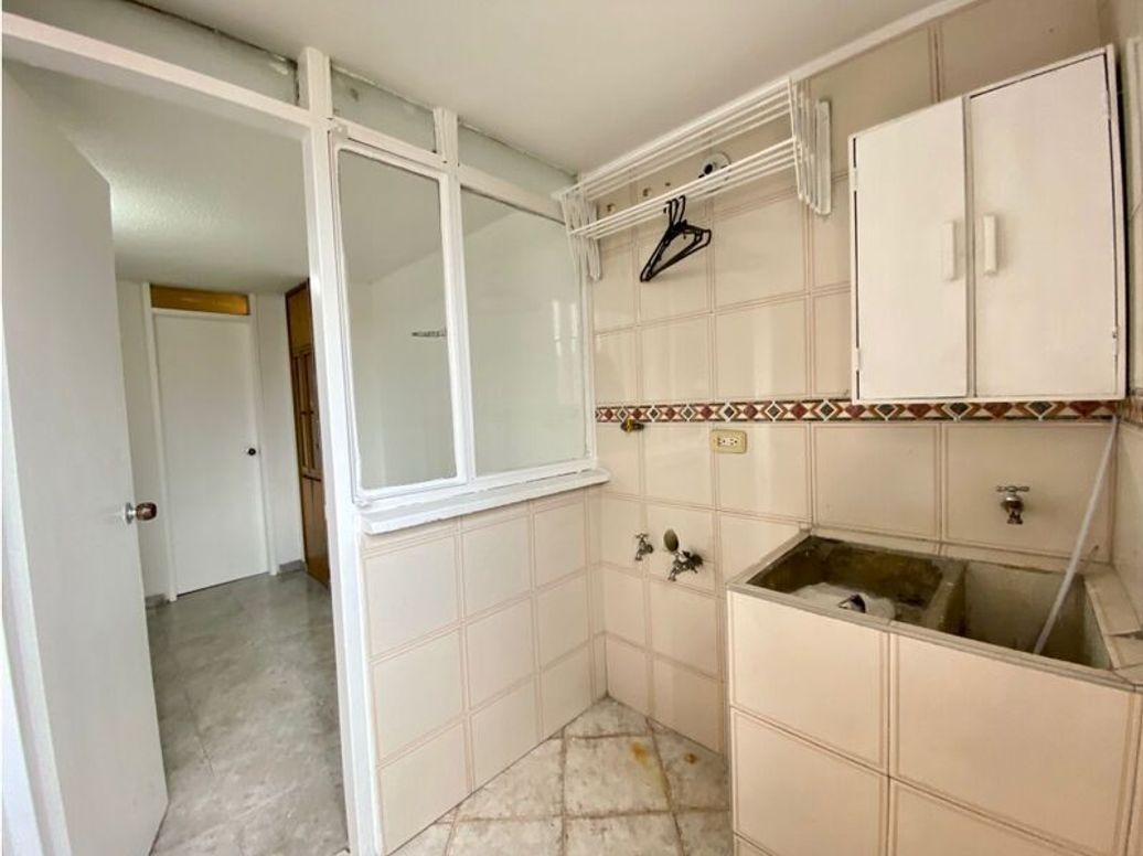 Apartamento de 3 alcobas en venta en Ub. Cordoba, Bogotá, 114 m² · foto 9 de 20