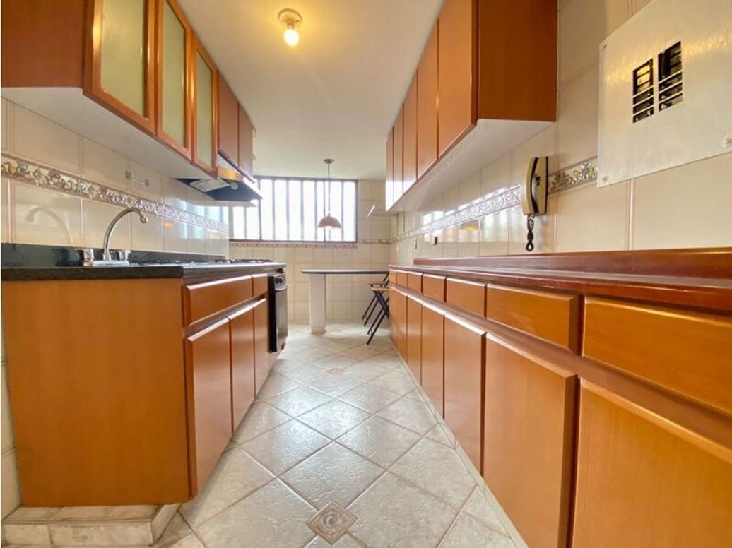 Apartamento de 3 alcobas en venta en Ub. Cordoba, Bogotá, 114 m² · foto 7 de 20