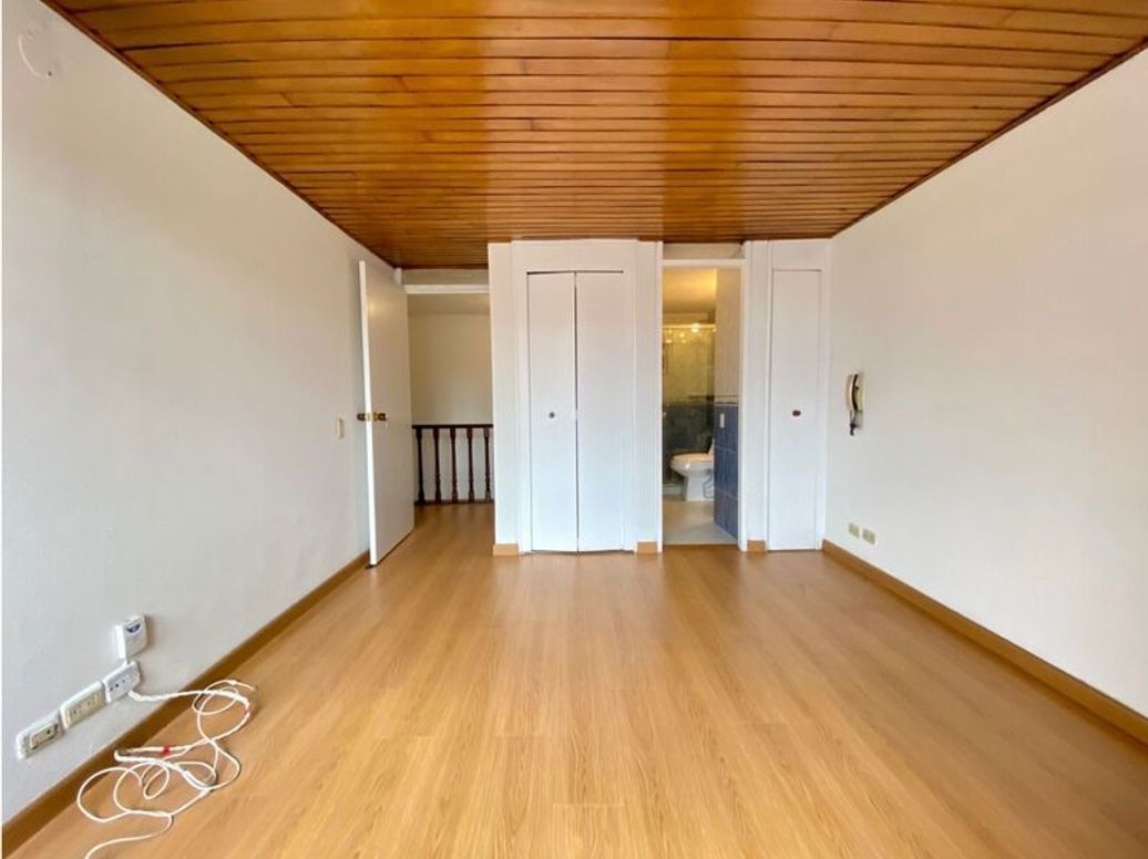 Apartamento de 3 alcobas en venta en Ub. Cordoba, Bogotá, 114 m² · foto 10 de 20