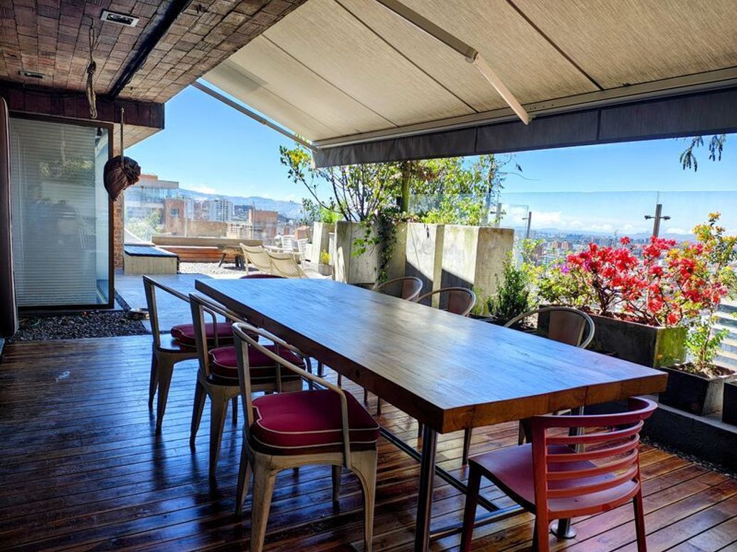 Apartamento de 3 alcobas en venta en El Refugio, Bogotá, 345 m² · foto 16 de 20
