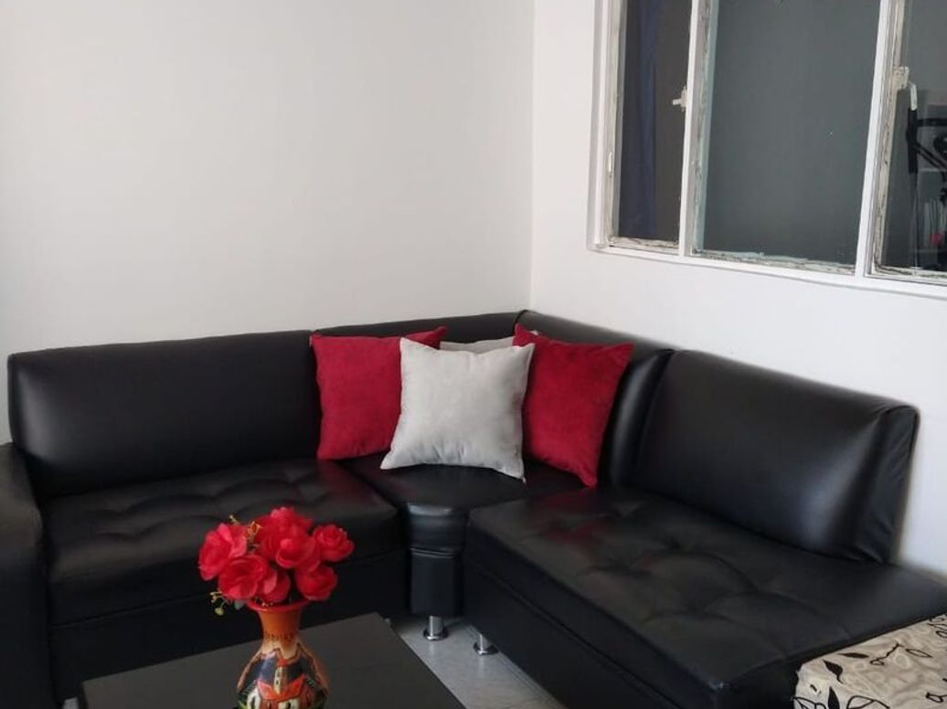 Casa de 13 alcobas en venta en Timiza, Bogotá, 276 m² · foto 9 de 20