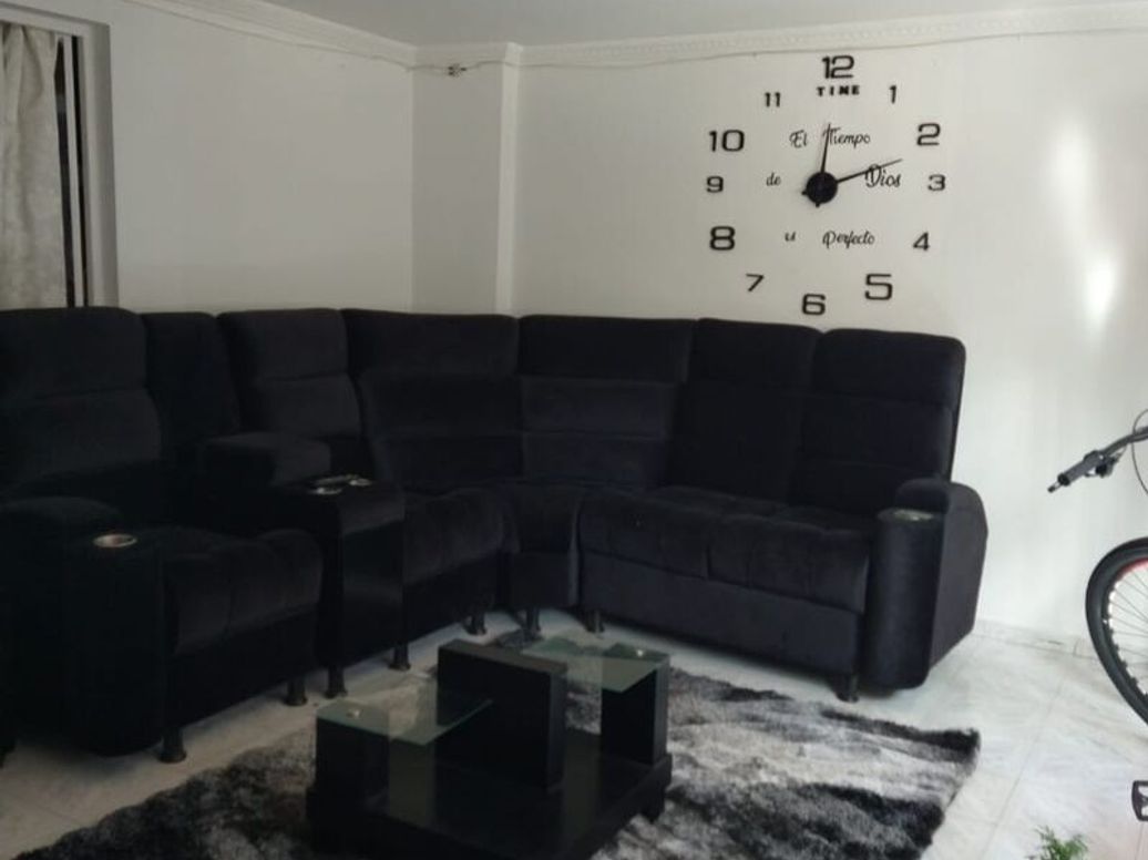 Casa de 13 alcobas en venta en Timiza, Bogotá, 276 m² · foto 18 de 20