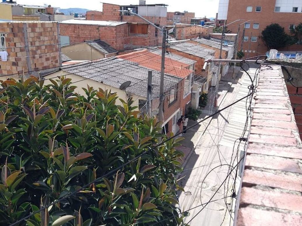 Casa de 13 alcobas en venta en Timiza, Bogotá, 276 m² · foto 8 de 20