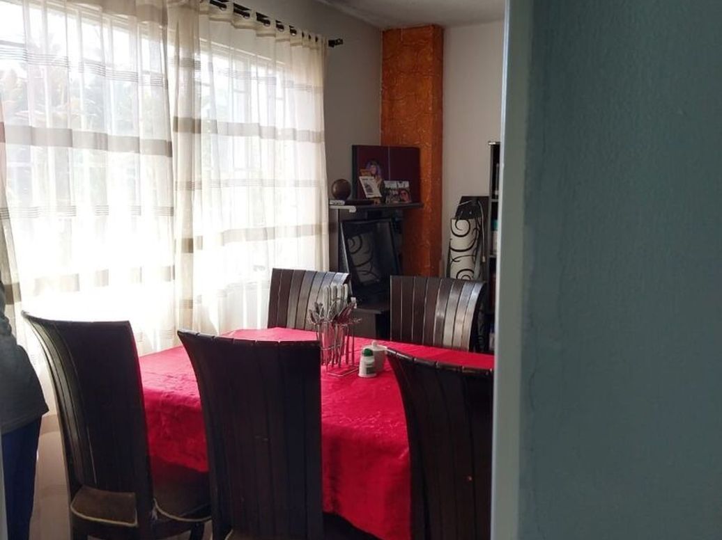 Casa de 13 alcobas en venta en Timiza, Bogotá, 276 m² · foto 4 de 20