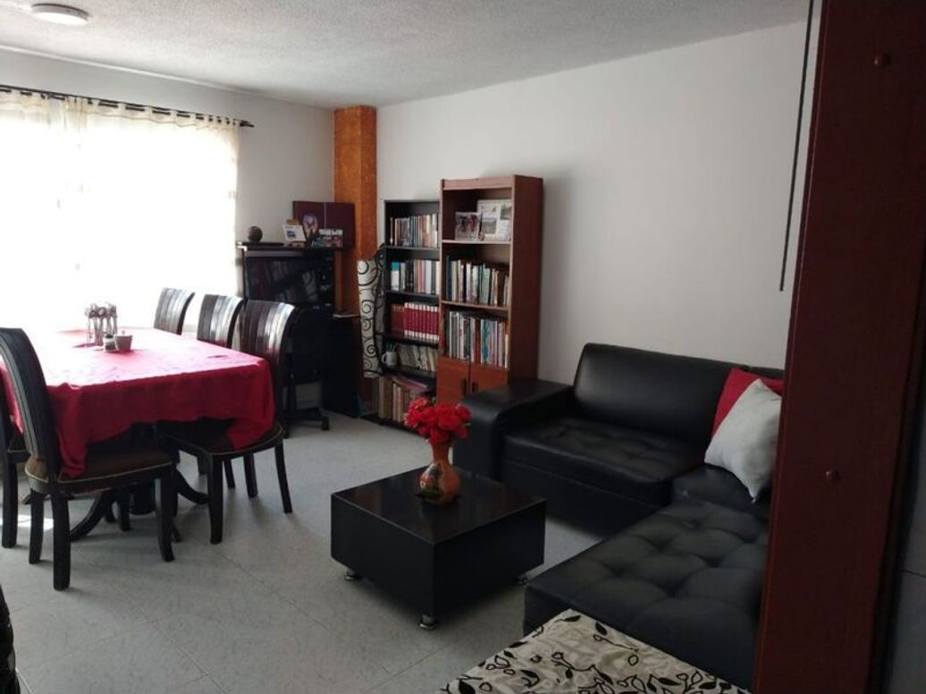Casa de 13 alcobas en venta en Timiza, Bogotá, 276 m² · foto 6 de 20