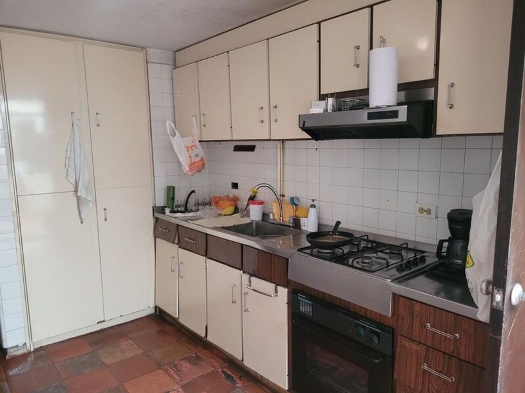 Casa de 3 alcobas en venta en Bella Suiza, Bogotá, 283 m² · foto 9 de 16