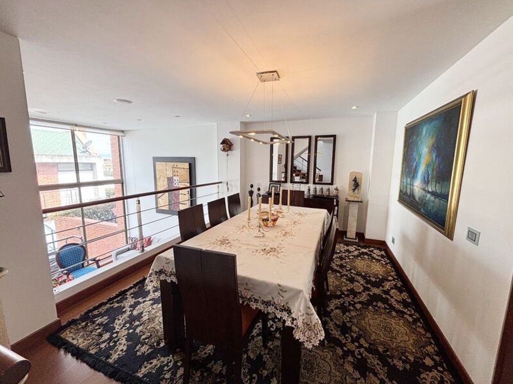 Casa de 4 alcobas en venta en A.S.D., Bogotá, 284 m² · foto 2 de 20