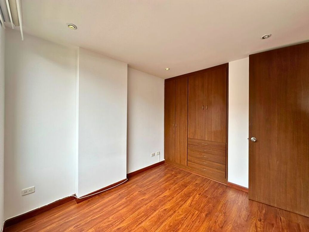 Apartaestudio en venta en Bogotá, Bogotá, 37 m² · foto 6 de 12