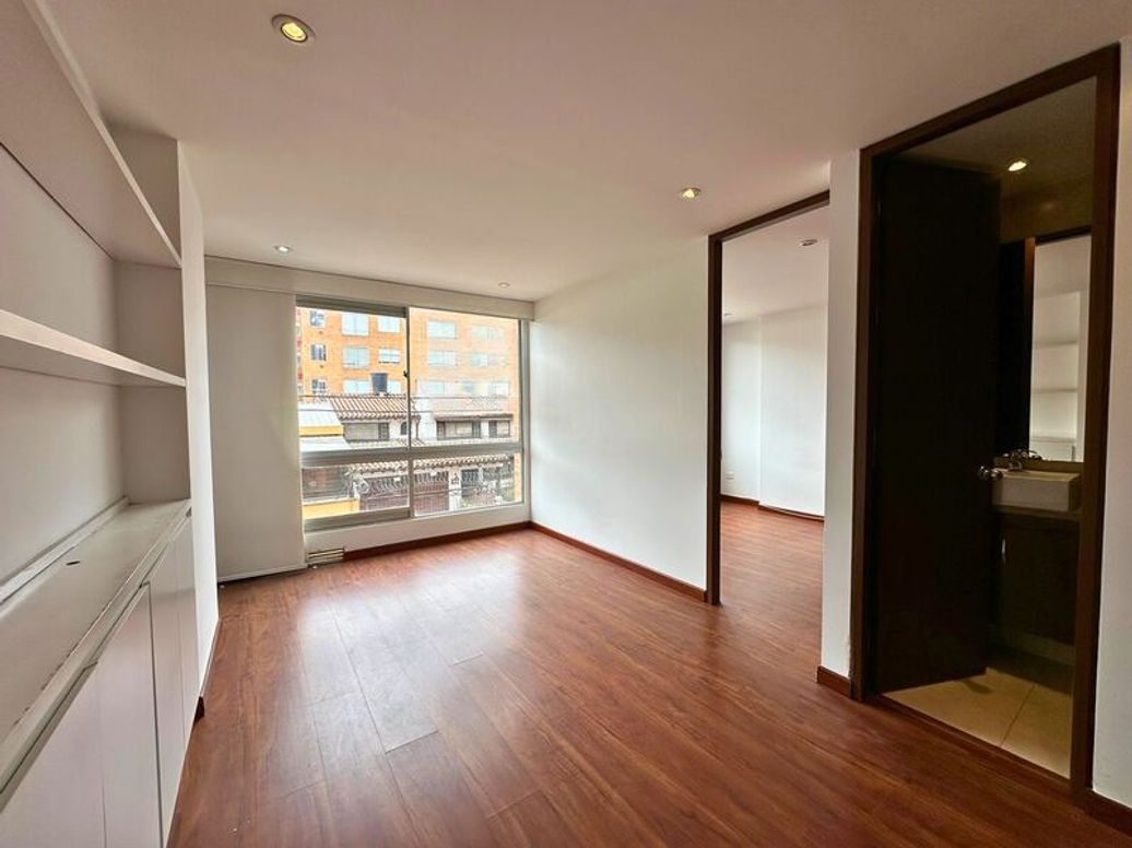 Apartaestudio en venta en Bogotá, Bogotá, 37 m² · foto 4 de 12