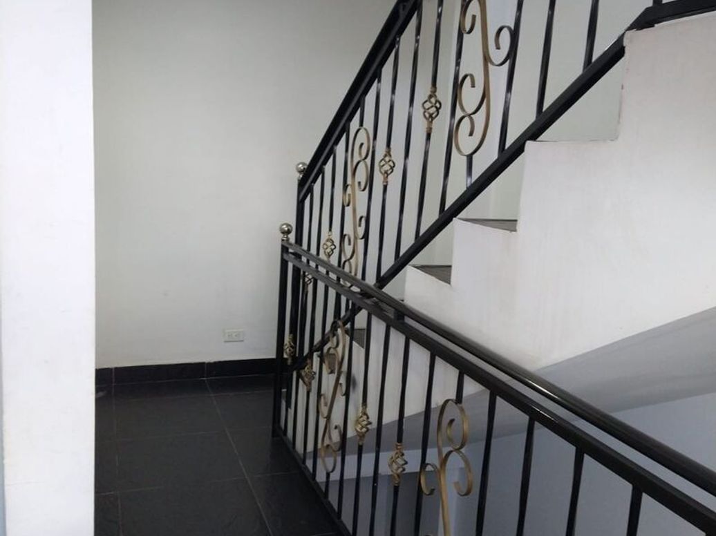 Casa de 13 alcobas en venta en Tunjuelito, Bogotá, 312 m² · foto 4 de 10