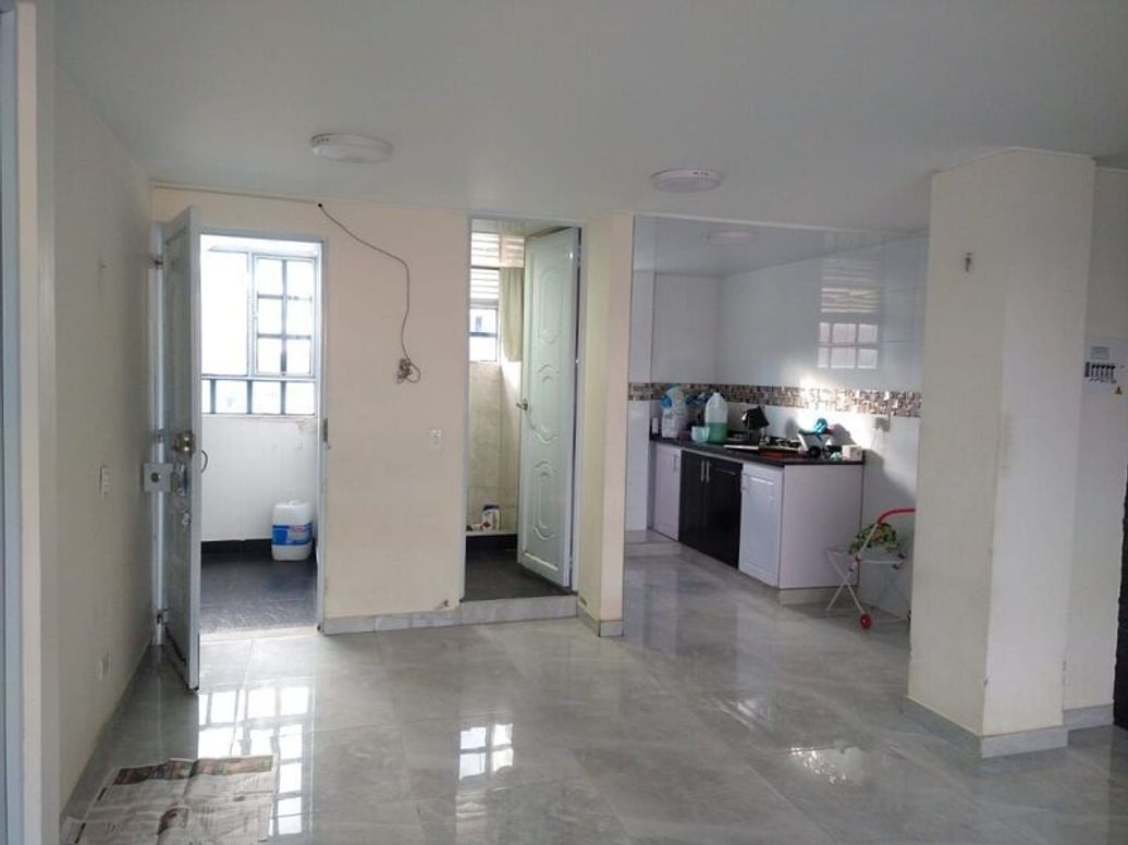 Casa de 13 alcobas en venta en Tunjuelito, Bogotá, 312 m² · foto 6 de 10