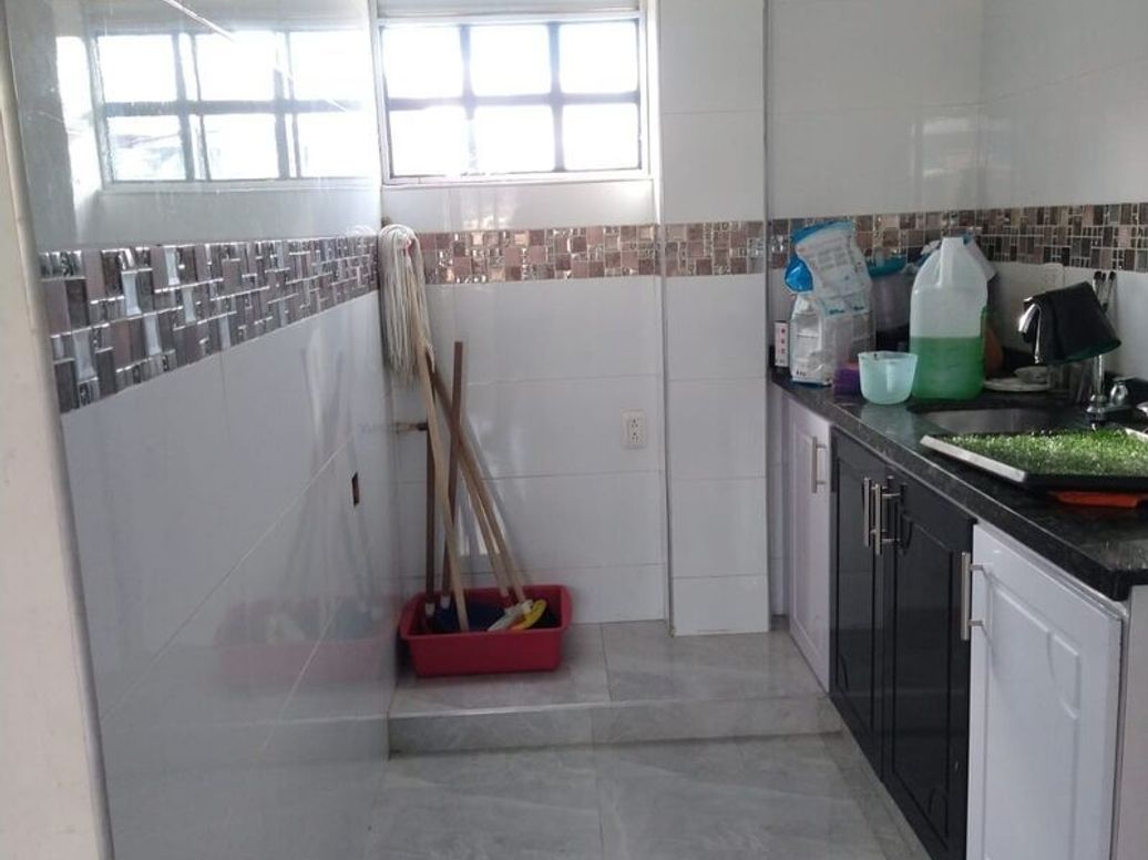 Casa de 13 alcobas en venta en Tunjuelito, Bogotá, 312 m² · foto 10 de 10