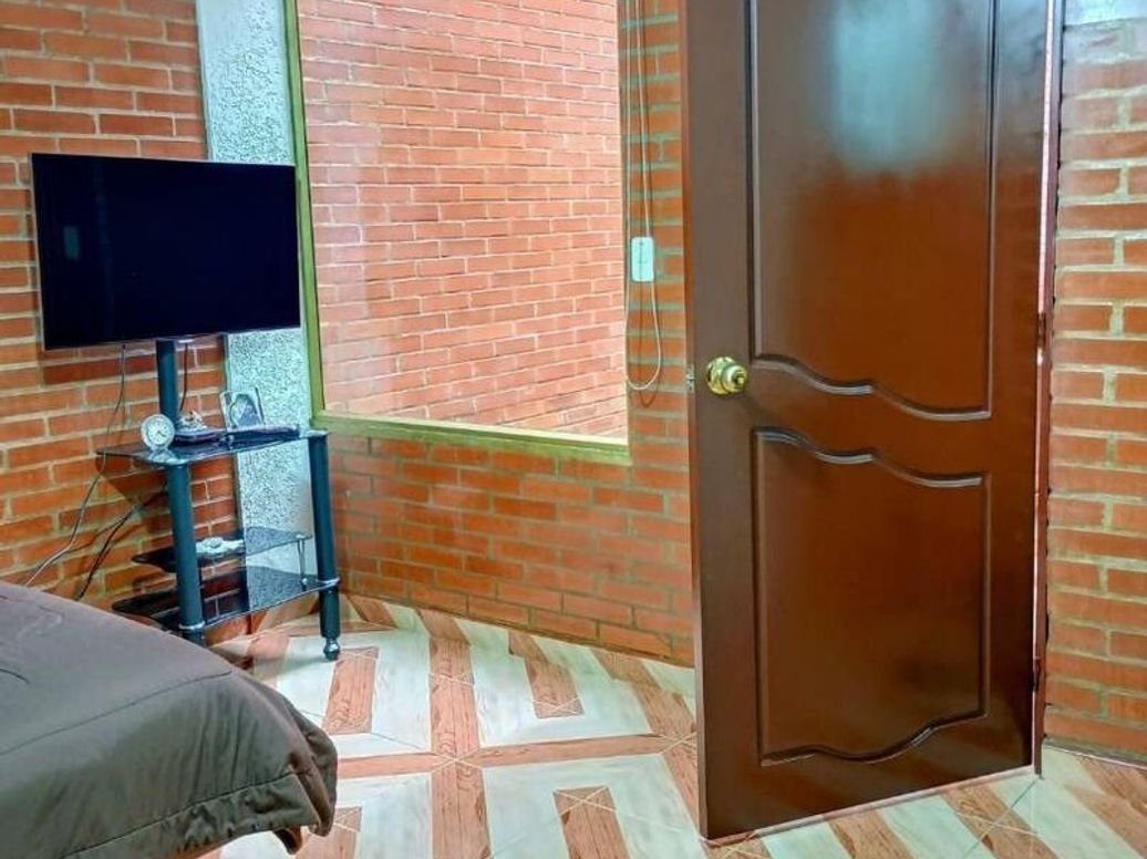 Casa de 5 alcobas en venta en Ub. Catalina, Bogotá, 180 m² · foto 9 de 13