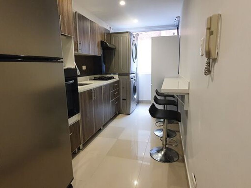Apartamento de 2 alcobas en venta en Usaquén, Bogotá, 83 m² · foto 4 de 15