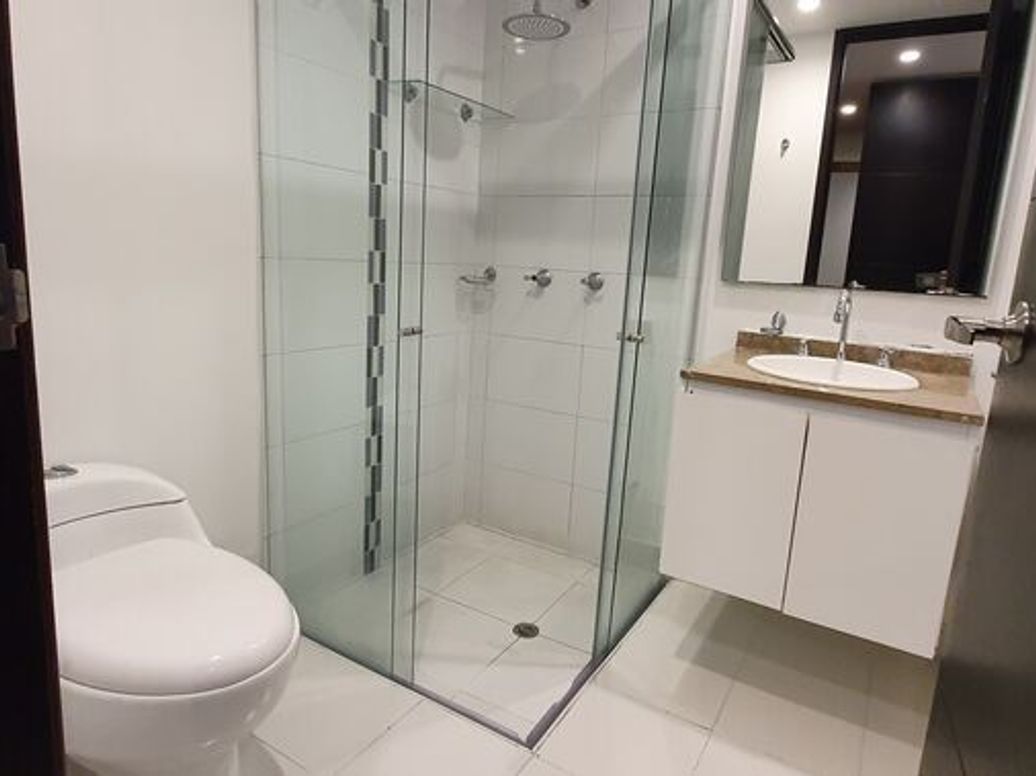 Apartamento de 2 alcobas en venta en Usaquén, Bogotá, 83 m² · foto 14 de 15