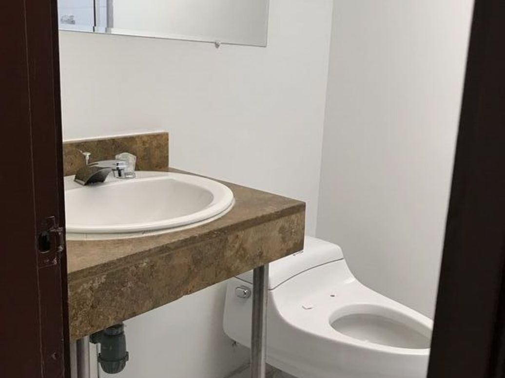 Casa de 4 alcobas en venta en Santa Ana Occidental, Bogotá, 240 m² · foto 11 de 15