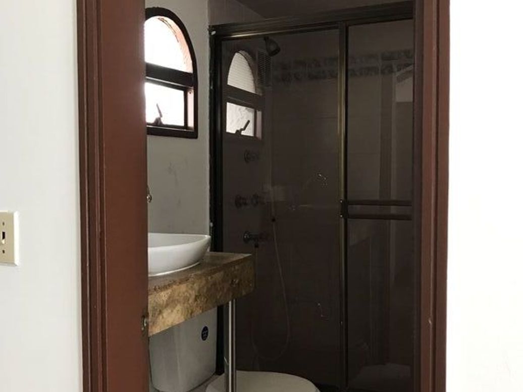 Casa de 4 alcobas en venta en Santa Ana Occidental, Bogotá, 240 m² · foto 12 de 15